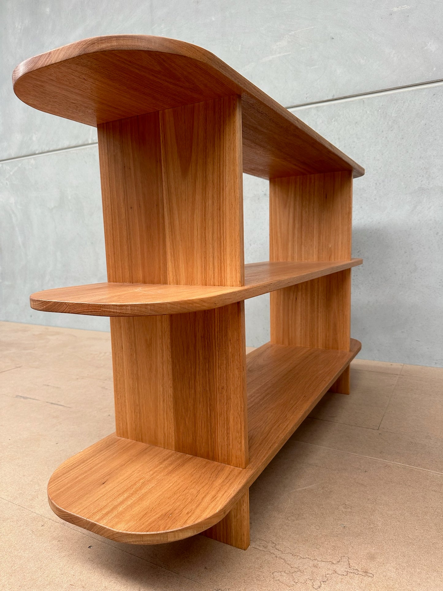 Moona Bookshelf